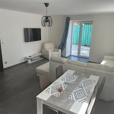 71m2 Klid Pohoda A Priroda * פראג